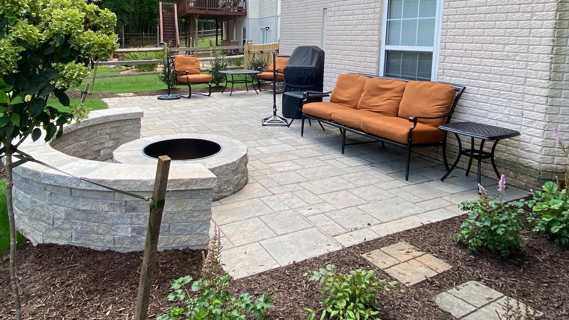 Concrete Pavers Are a Great Material Choice to Use for Patio Construction